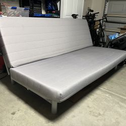 Futon 