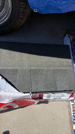 Gag roofing shingles (charcoal)