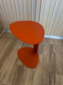 BDI Bink Laptop Side End Mobile Media Table Stand. Tangerine Color 1025 Metal