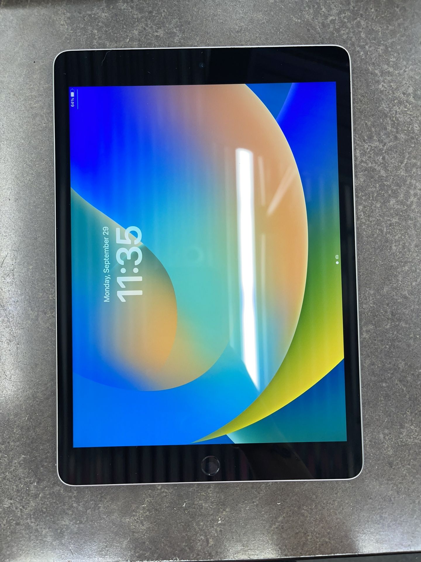 Apple iPad 9th Gen 64GB Wifi Only MK2L3LL/A