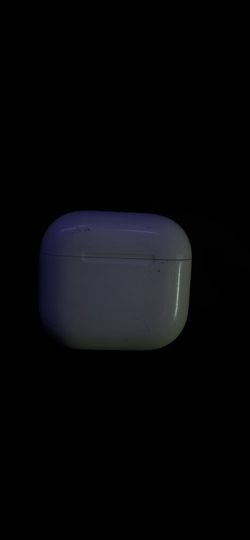 AirPods 4 (with noise cancellation)