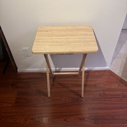 Foldable Wooden Desk With Cross-leg Design