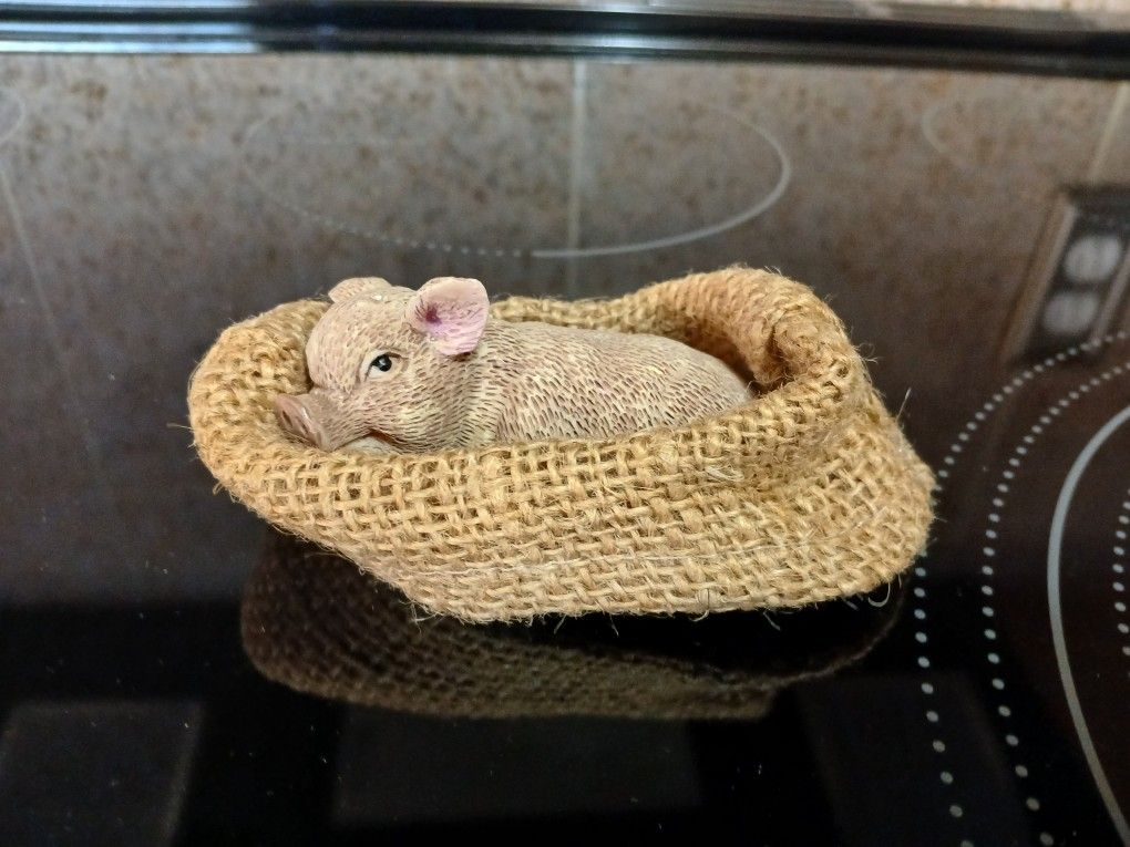 Vintage Miniature Pig Figurine