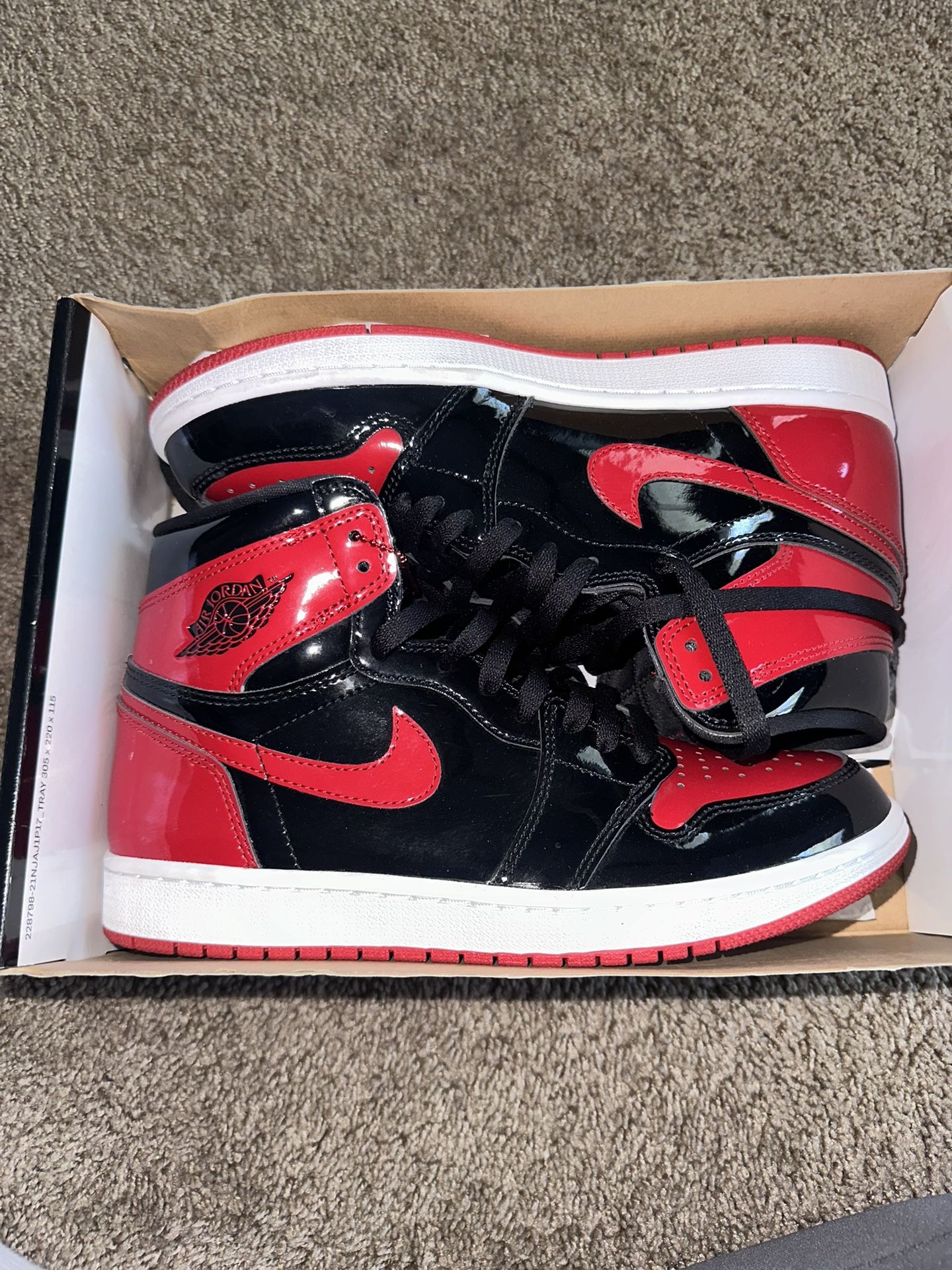 Jordan 1 Retro High OG Patent Bred Size 8.5