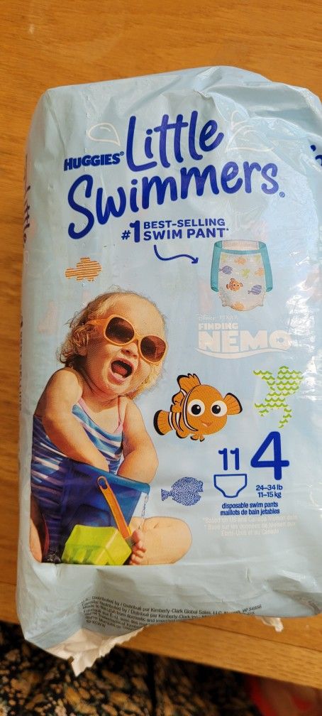 Huggies Little Swimmers Disposable Swim Diapers, 11 Count, Size 4, unopened $5