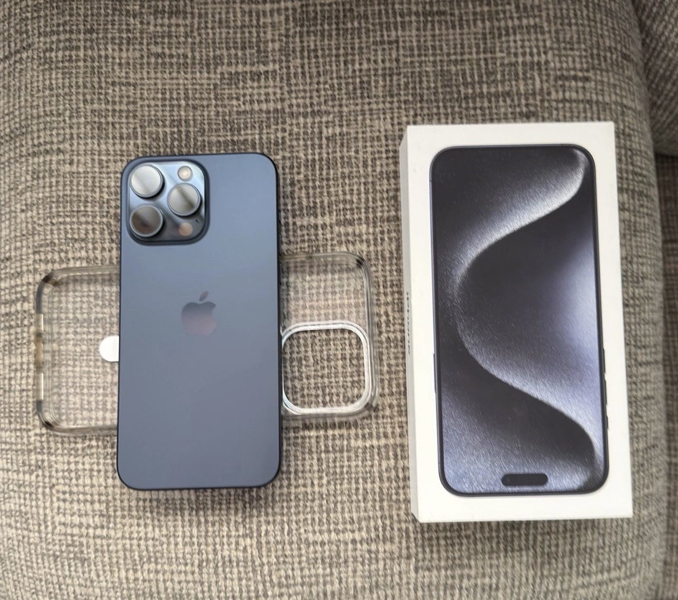 iPhone 15 Pro Max 256GB AT&T