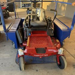 Riding Lawnmower 