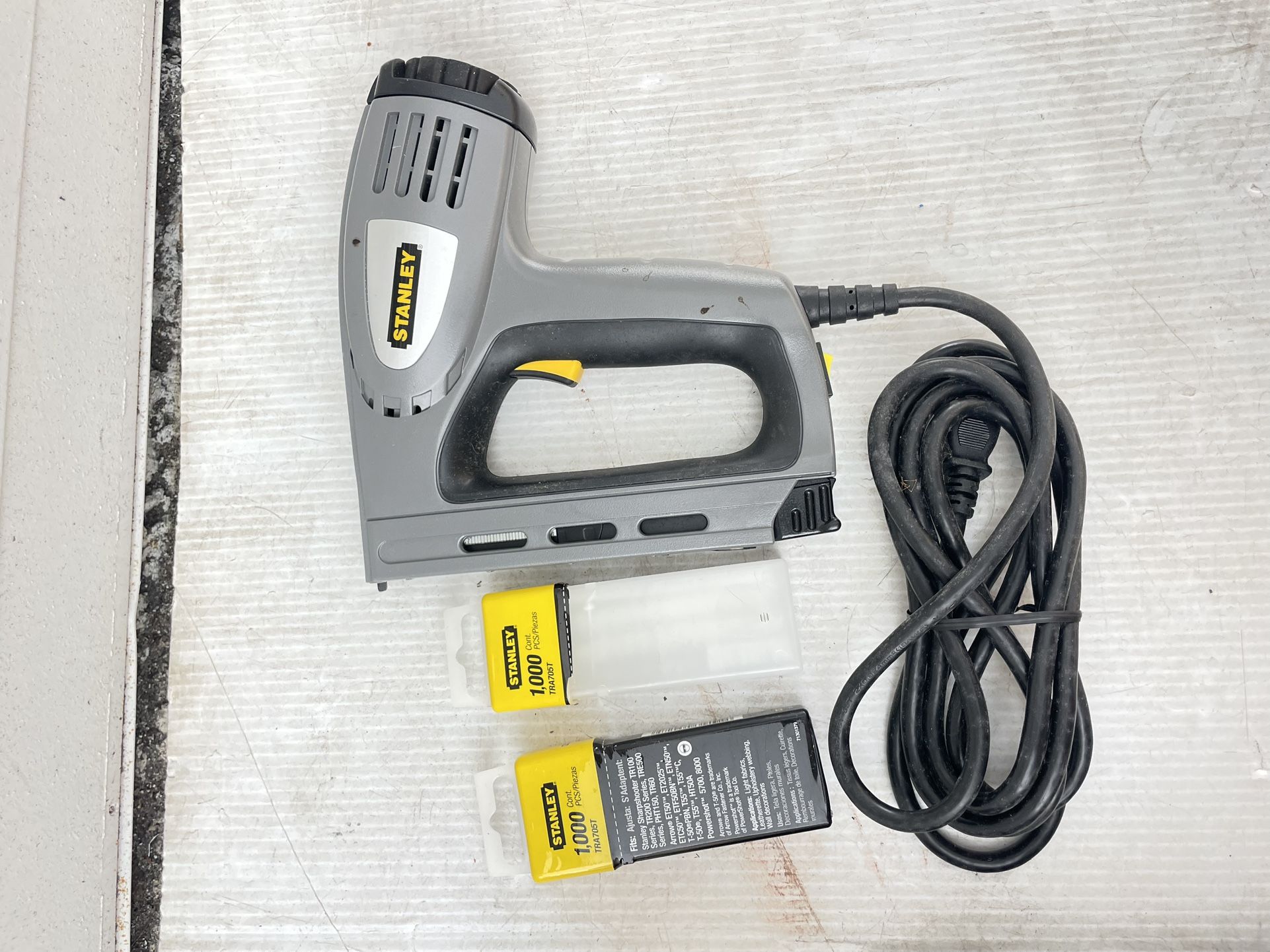Stanley Electric Staple Or Brad Gun