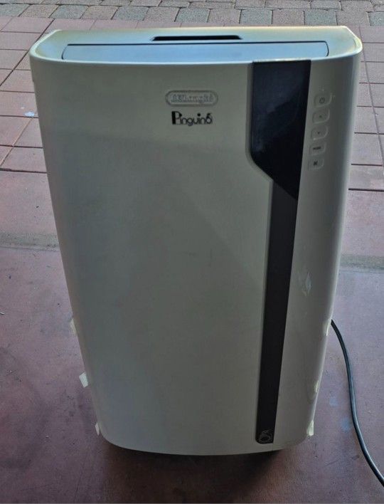 De'Longhi Portable air cooler with remote control and dehumidifier