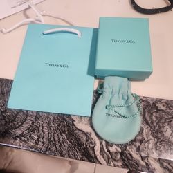 3 piezas tiffany & Co.