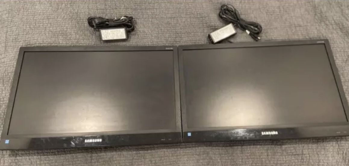 (2) Samsung Dual Monitors