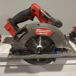 Milwaukee Circular Saw