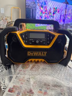DeWalt Jobsite Bluetooth Radio