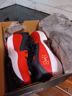 Under Armour Lockdown 7 Sneakers New**