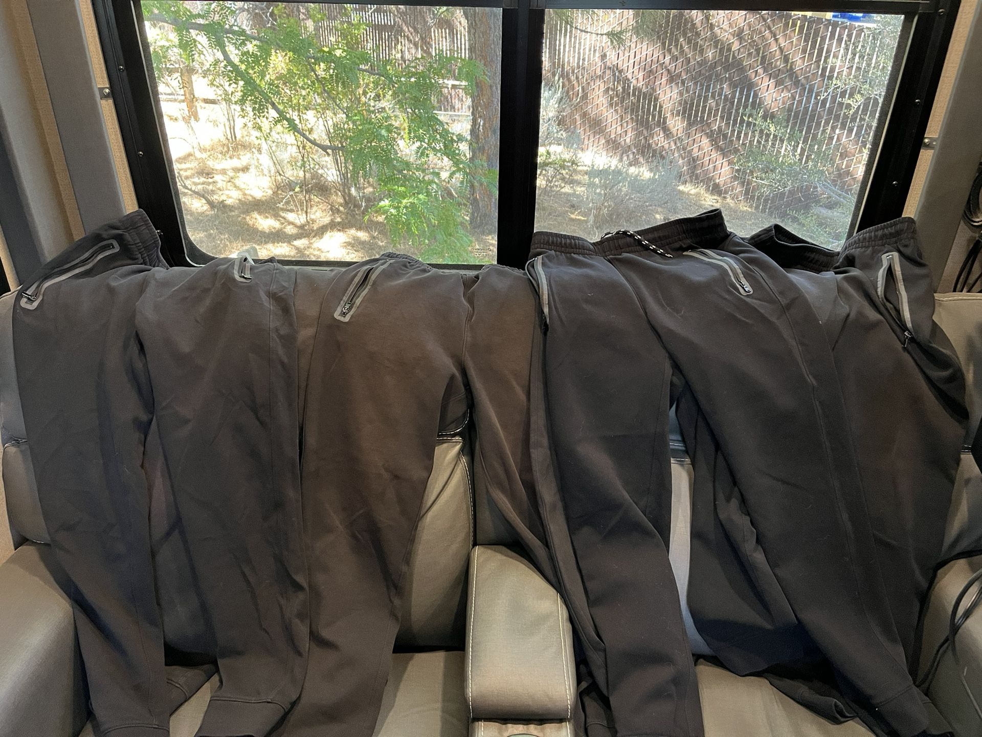 Boys XL Old Navy Black Jogger Zip Pockets (6 pairs)