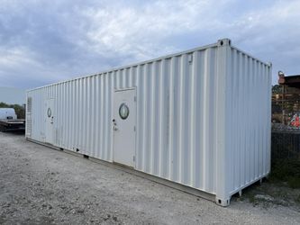 🚻 40’ Restroom Container – Ready to Use | Male & Female Sides | Central A/C | Plug & Play Setup 🚻