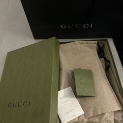 Gucci slides