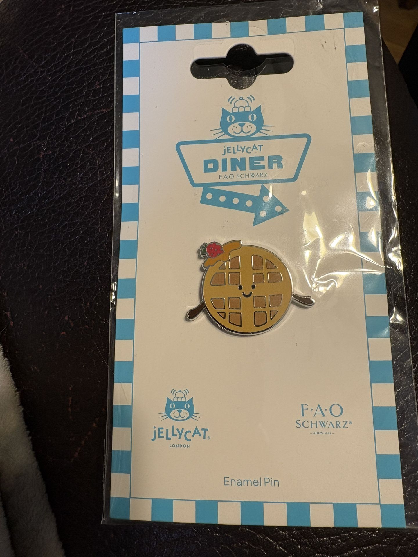 Jelly cat Diner FAO Schwartz Waffle Enamel Pin. New In Package. Pu Bridgewater