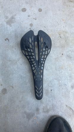 MTB Bicycle SADDLE / SEAT ( lightweight, breathable )