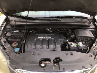 Honda Odyssey  3.5 VTEC Engine Bay