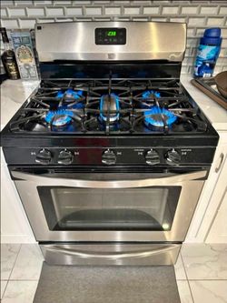 Kenmore Stainless Steel Gas Range