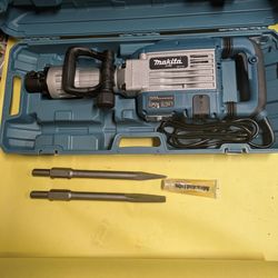 Makita JH-555 Jack Hammer w/ Case & Chisels