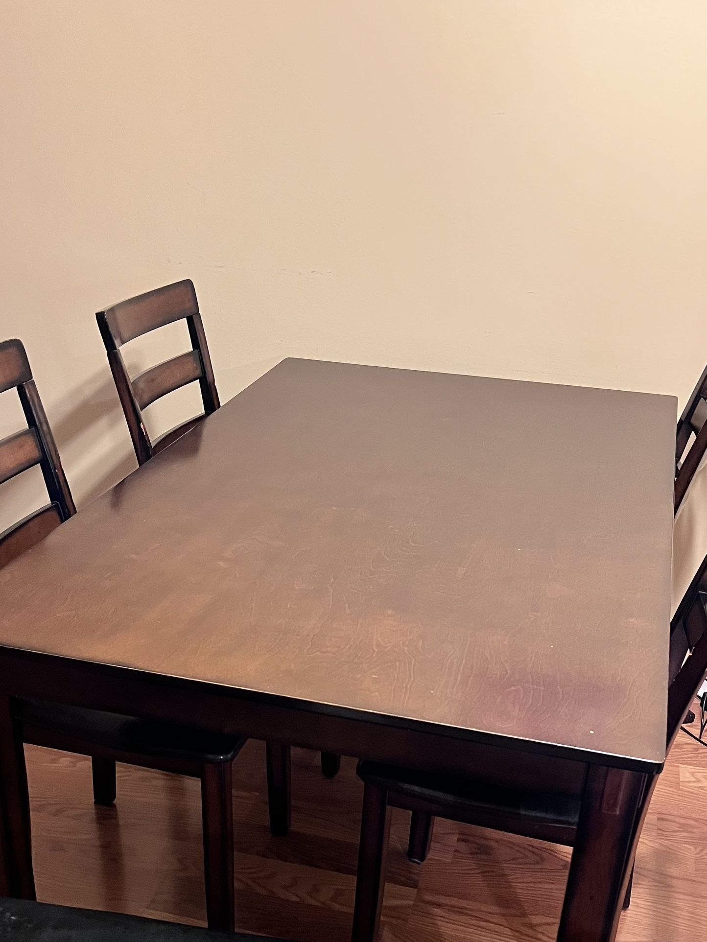 Dinning Table With 4chairs