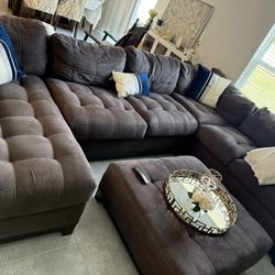 Microfiber Sectional. Great Shape!