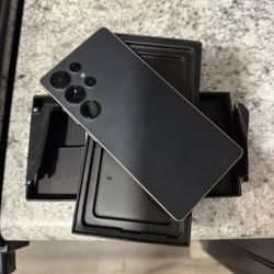 Samsung S25 Ultra 256GB CARRIER UNLOCKED