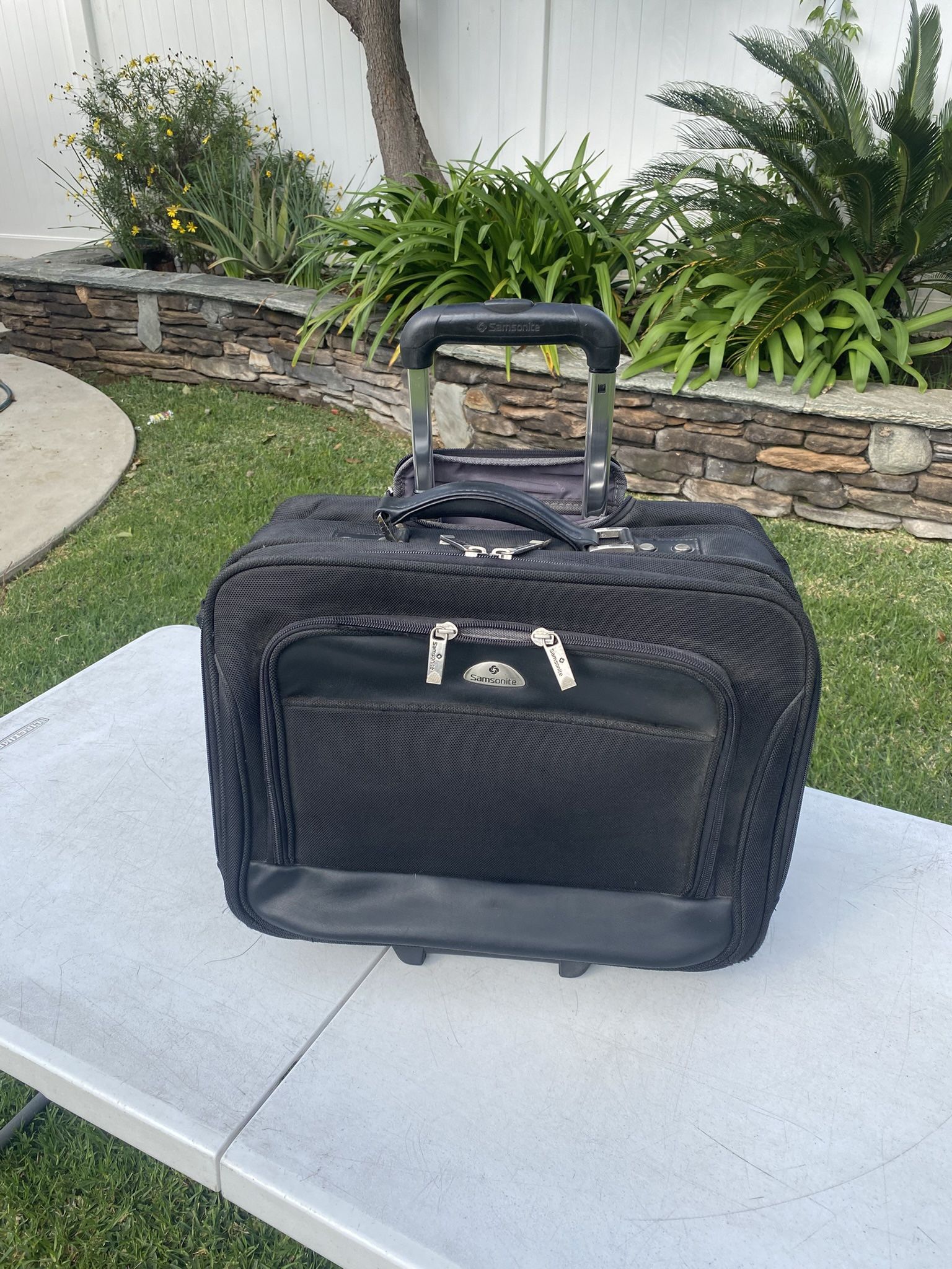 Samsonite Business Carry On Luggage