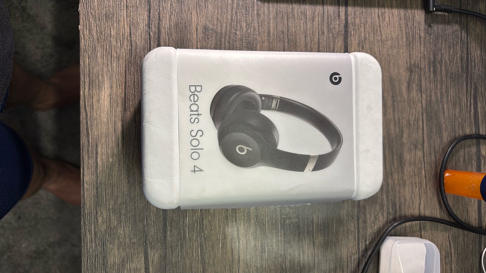 Beats Solo 4