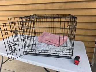Double door Small dog crate 24"L × 17"W × 19"H