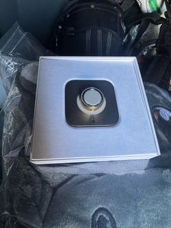 Oura Ring 4 Gold – Size 6 – Charger & Box Included