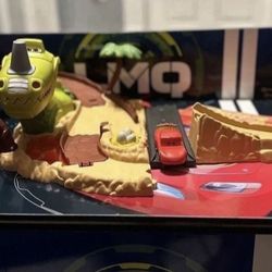 Pixar Cars Set Lightning McQueen