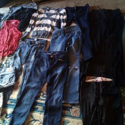 Lady's Jeans Size 5/6 Buying Everything.6 Shirts 7jeans 2 Shorts
