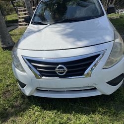 2015 Nissan Versa