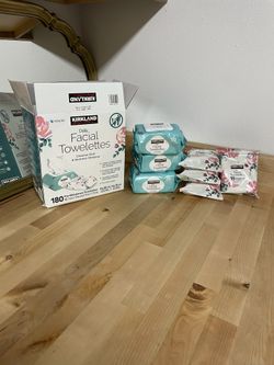 Kirkland Signature Daily Facial Towelettes