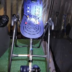 Teeter Hanger