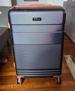 Hard Shell Carry-on Luggage