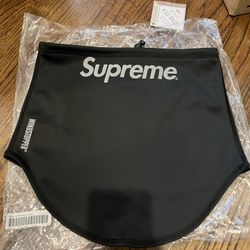 Brand New Supreme Windstop Neck Gaiter-black