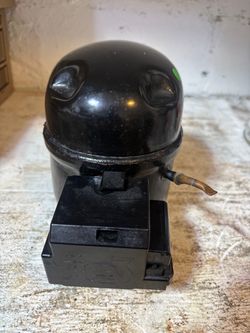 Freezer Compressor R-600a