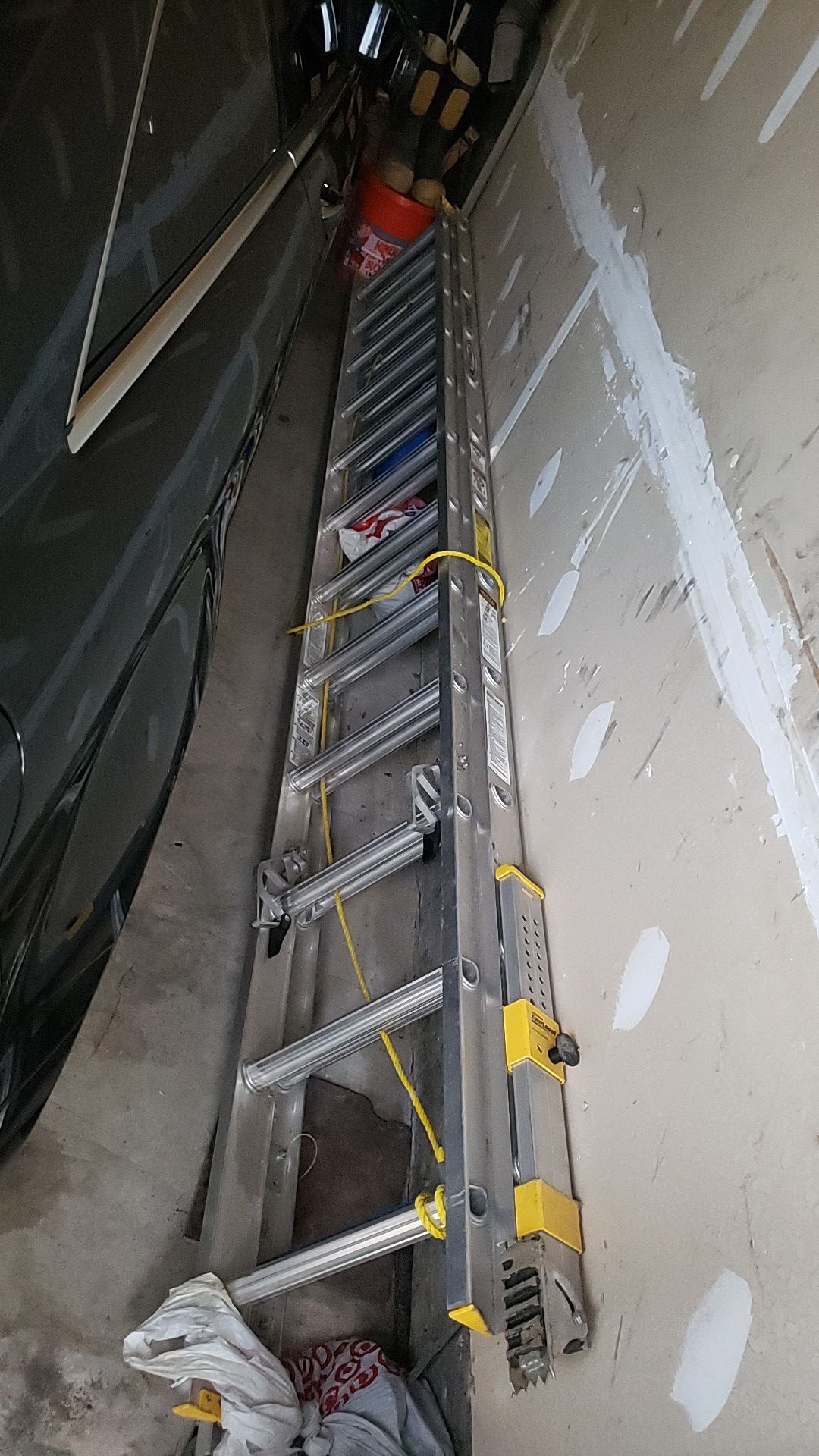 24 ft telescopic aluminum ladder