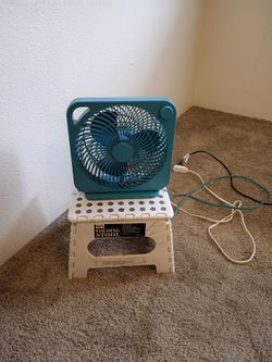 Small Teal Box Fan with power cord