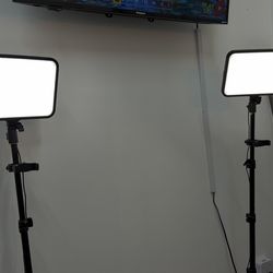 STUDIO LIGHTS