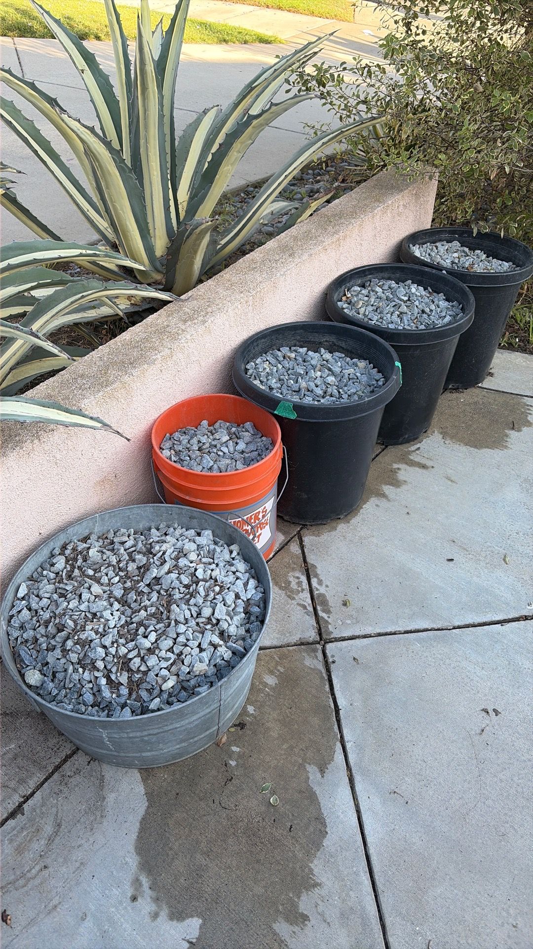 Gray crushed gravel