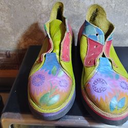 Women's Soletech Hand Painted Shoes Sz 5.5