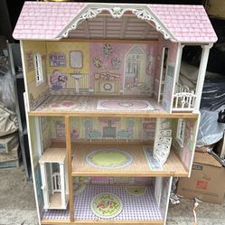 Barbie House