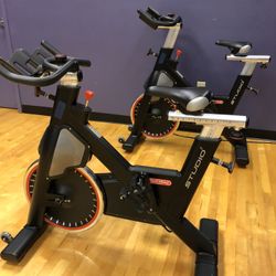 I  Amazing Conditions Star Trac Spinning Bike 
