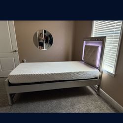 Twin Size Bed 