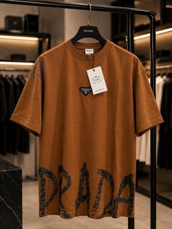 🔥 PRADA Brown T-Shirt XL – DEAL 3 FOR $100 🔥